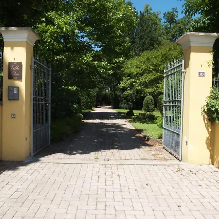 Ghia Apartment Parma