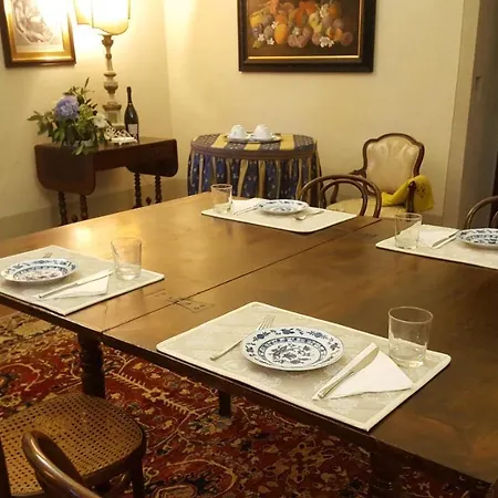 Apartment Ghia *